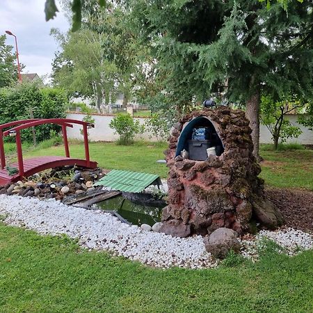 Maison Avec Jardin Clos Et Barbecue A Vendat Villa Esterno foto